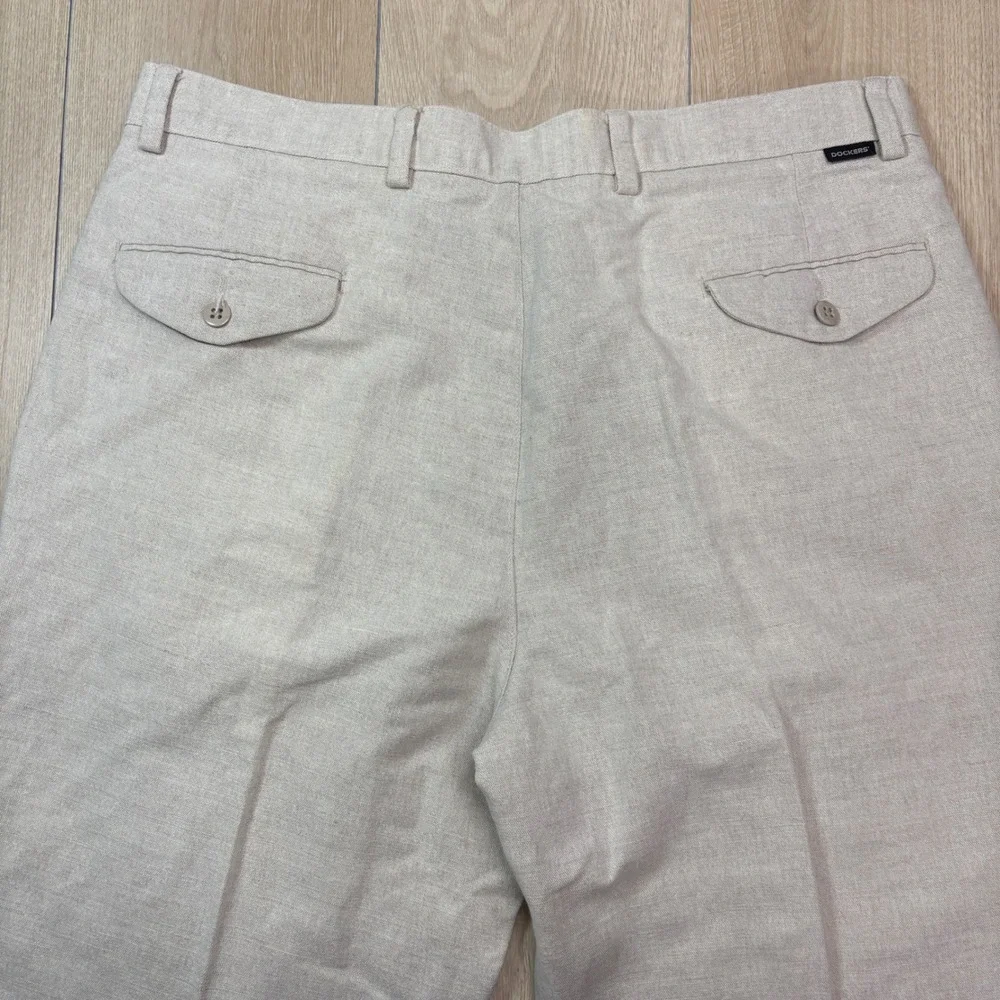 Dockers Khakis Mens 38x32 No Wrinkle Linen Pleated Pants Classic Fit Beige Cuff